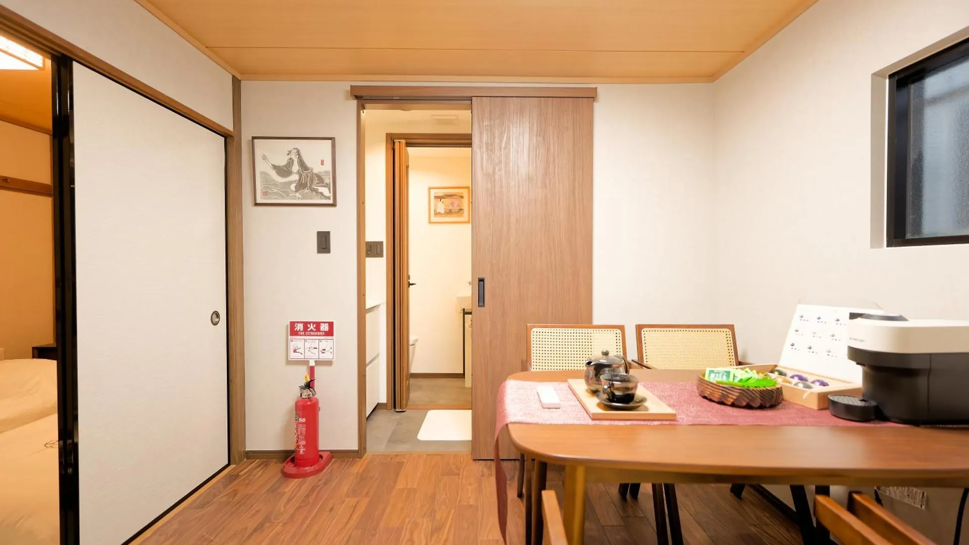 Villa 璞（Haku）日式旅馆/新宿繁华区域/東新宿駅徒歩4分/免費wifi/最大可入住7人 Tokio Japón